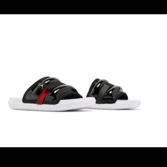 Jordan Mens Super Play Slide 'Black University Red' 13 - Picture 2 of 12